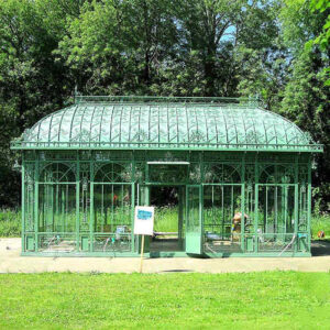  Victorian metal and glass greenhouse,Victorian greenhouse,conservatory greenhouse, Victorian Greenhouse YSGH-004: A Legacy of Light and Elegance
