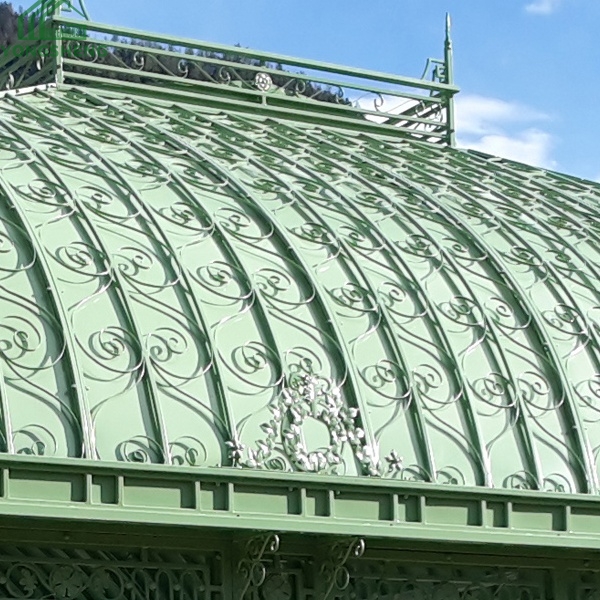 Large Victorian Style Conservatory Greenhouse