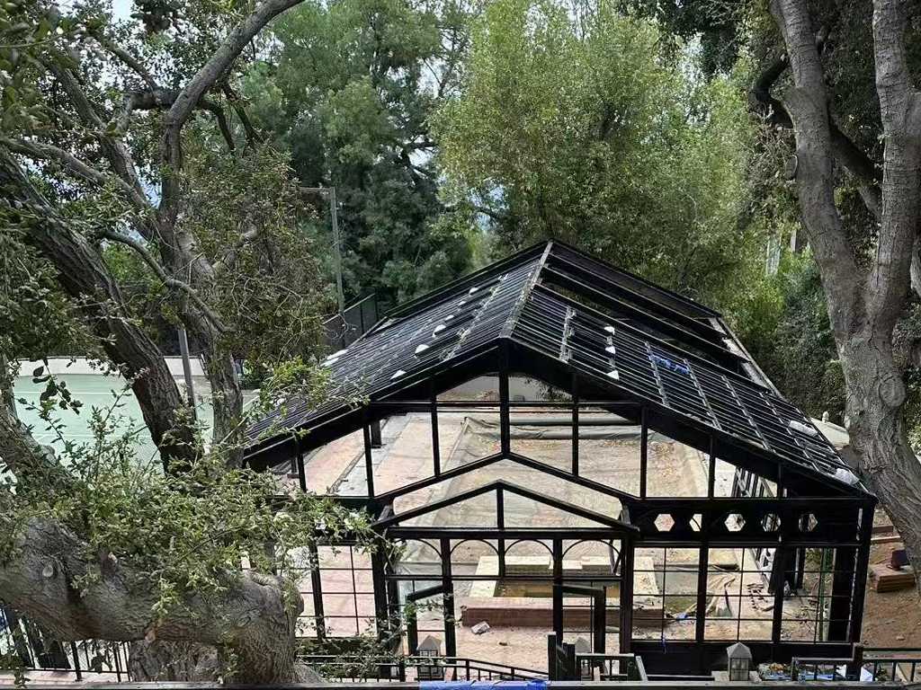 Real site photo large victorian steel glass sunroom garden conservatory