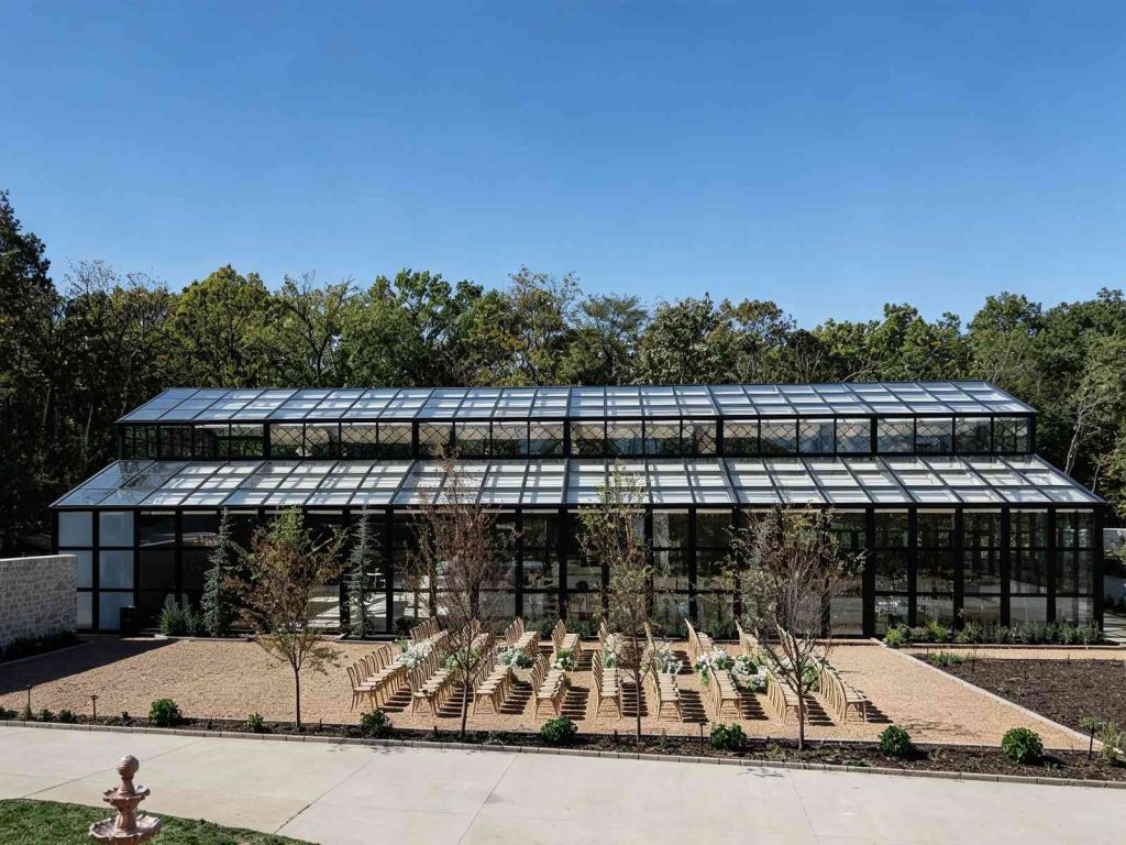 Aluminum tempered glass conservatory YSGH-245 daytime exterior view